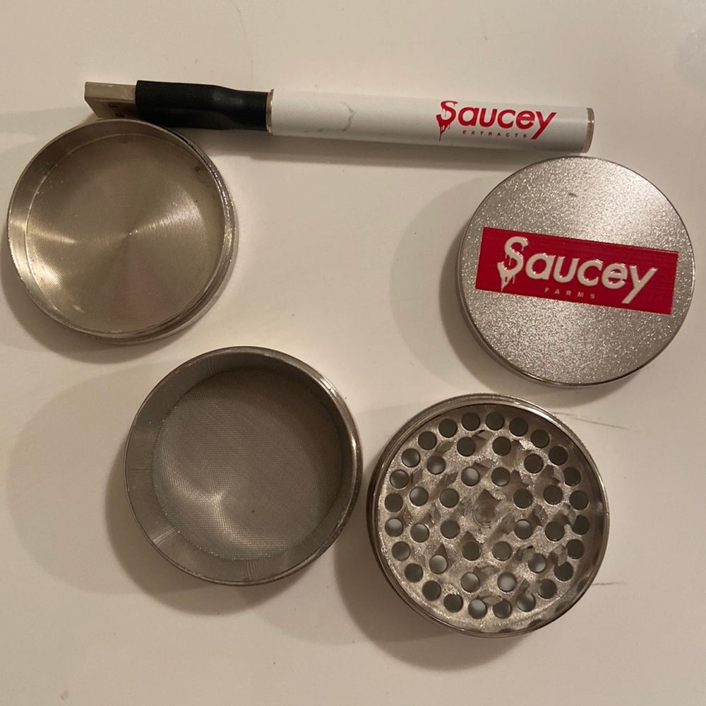 Tabac set SAUCEY